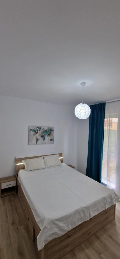 Visaj Homes Giroc Екстериор снимка